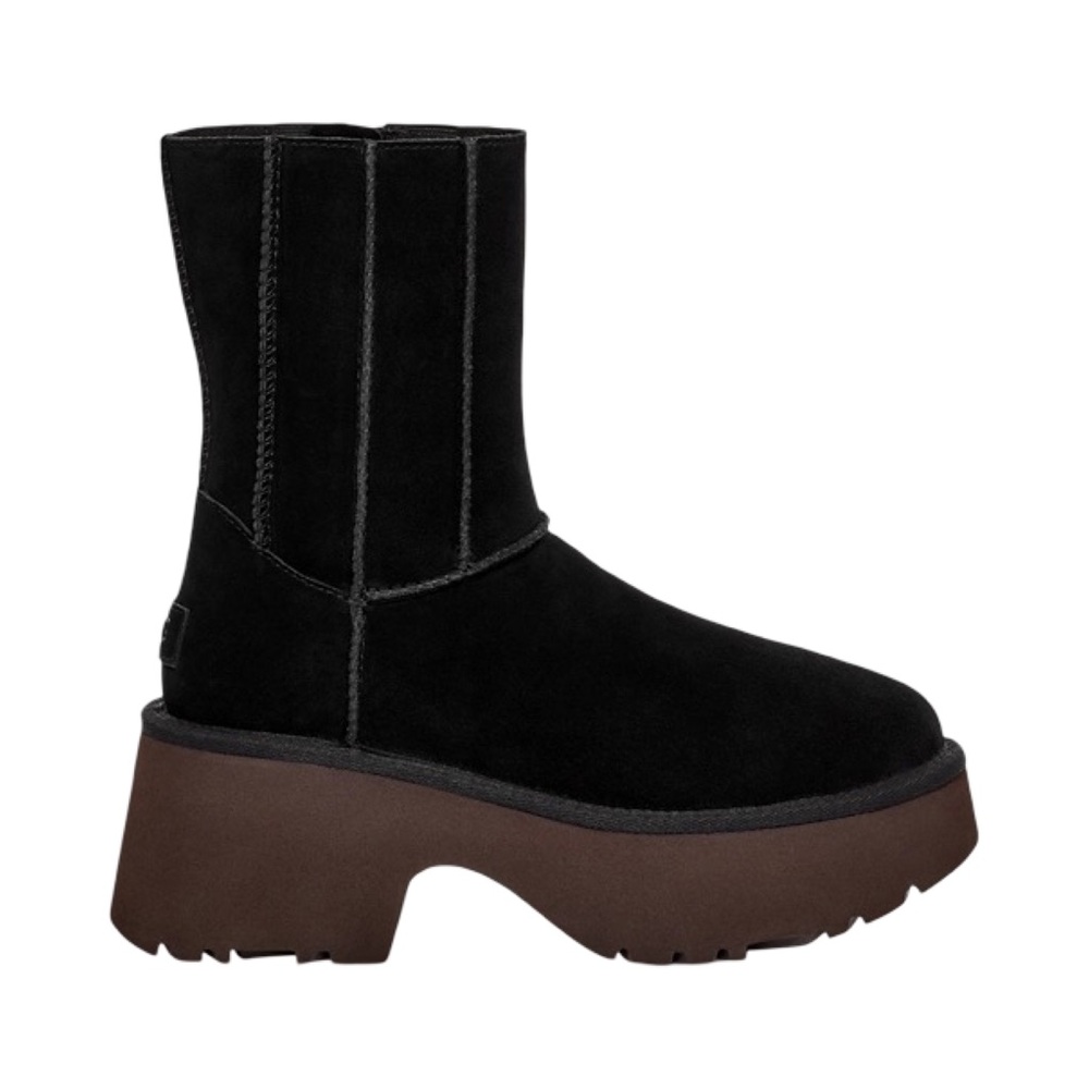 UGG Women's Classic Twin Seam New Heights Black Platform Boots Size: 9 NWT.